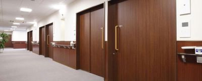 Cửa trượt bán tự động